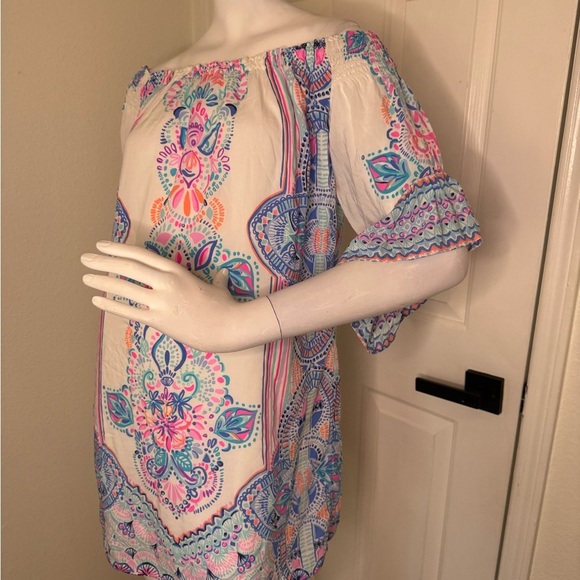 Lilly Pulitzer Floral Patterned Dress with Blue and Pink Accents Size XS. - Picture 7 of 12